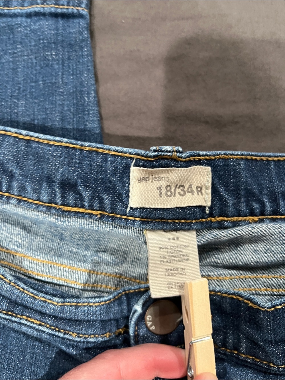 GAP Capris - Picture 2 of 9